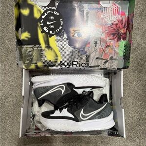 Nike Kids Black and White Sneakers